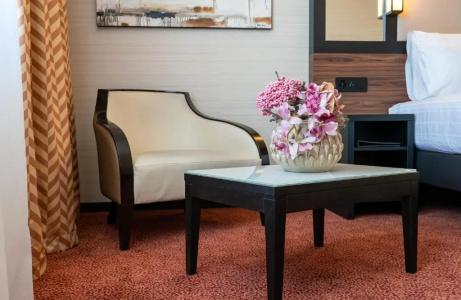 Nash Suites Airport - 40