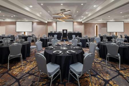 Deltas by Marriott Green Bay - 28
