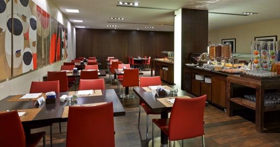 NH Sants Barcelona - 28