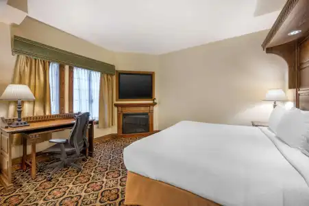 Best Western Premier Mariemont Inn - 40