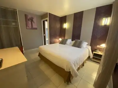Contact Hôtel - Hôtel les Bleuets & SPA - 6