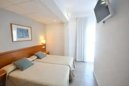 Hostal Mallorca - 47