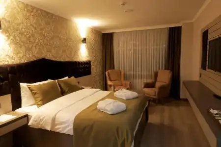 Eli̇t Otelhan - 3