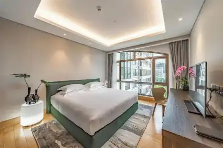 Sherwood Suites - 122