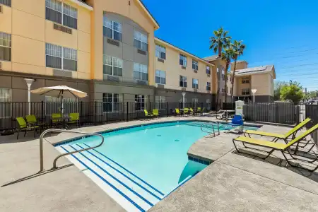 MainStay Suites Las Vegas Flamingo - 15