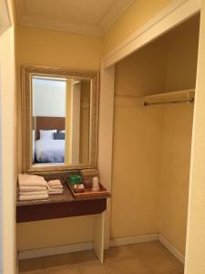 Surf Motel - 20