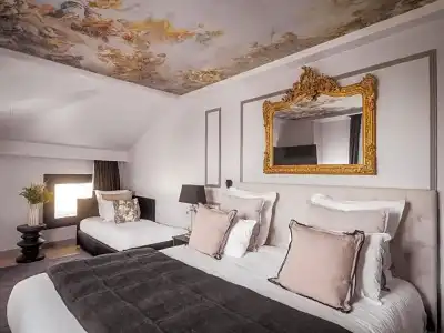 Maisons du Monde Hôtel & Suites - La Rochelle Vieux Port - 75
