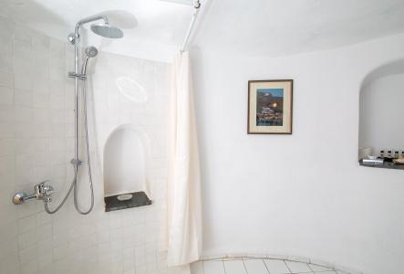 Alexander's Suites - 8
