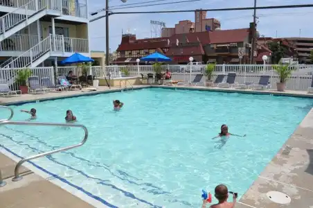 The Islander Motel - 5