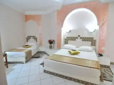 Hôtel Les Palmes d'Or - 38