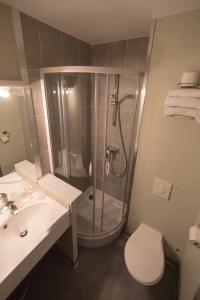 Grand Cap Rooftop Pool - 30