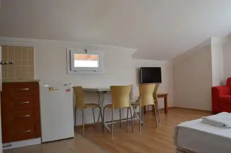Cam - 108