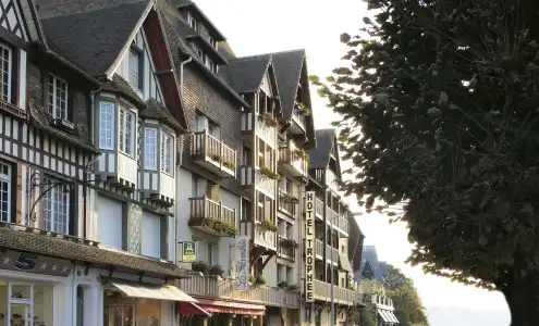 Le Trophée Boutique Hôtel Spa - La Loggia Appart'hôtel - 0