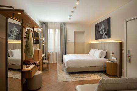 Cosmopolita Rome Colosseum, Tapestry Collection by Hilton - 2