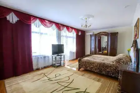 Rus apart-otel - 100