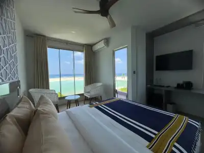 Avyanna Gulhi Beach - 4