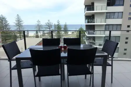 Ambience on Burleigh Beach - 104