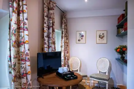 La Petite Folie - 16