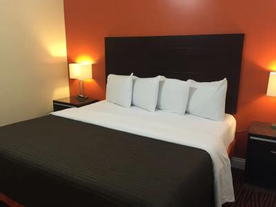 Convention Center Inn & Suites - 18