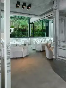 La Maison Champs Elysées - 18