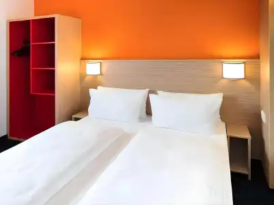 B&B Frankfurt-Airport - 22