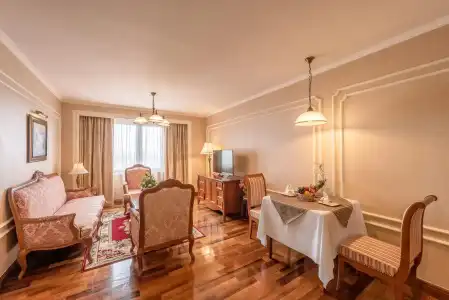 Grand Saigon - 26