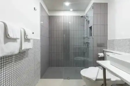 Reno Bangkok - 43