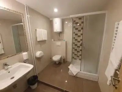 Premium Crown Suites - 39