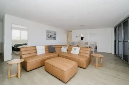 Bay Royal Apartments - 106