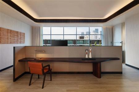 DoubleTree by Hilton Bangkok Ploenchit - 39