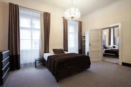 Old Town Square Residence by Emblem - 69