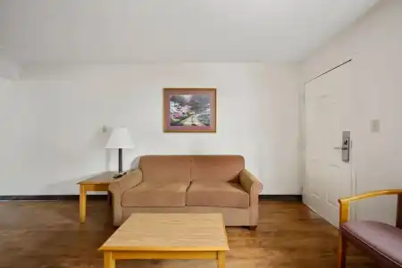 Affordable Suites Charlottesville - 22