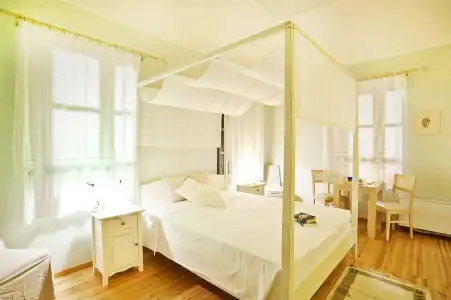 Calderimi Studio for 2 in Fira Center - 4