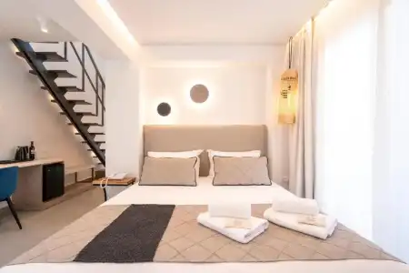 Mirablue Luxury Residences - 412