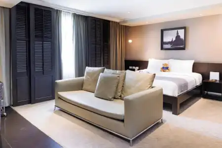 S15 Sukhumvit - 44