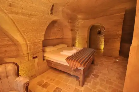 Kayatas Cave Suites - 32