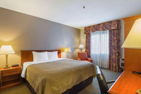 Hampton Inn Fresno Airport - 5