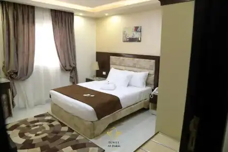Jewel Dokki - 45