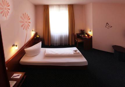 Residenz Düsseldorf - 1