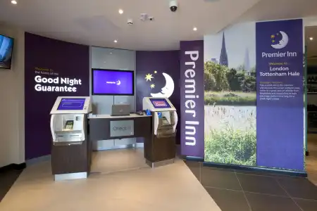Premier Inn London Tottenham Hale - 10