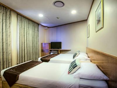 Sakura by Venue - Newly Renovated - 36