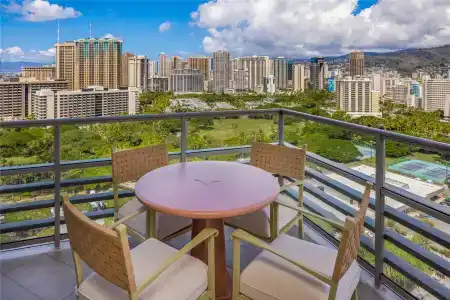 Ka Laʻi Waikiki Beach, LXRs & Resorts - 45