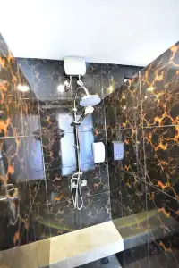Love Box Resort - 37