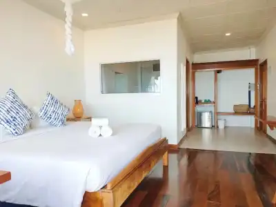Twin Bay Resort - 292