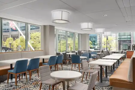 La Quinta Inn & Suites by Wyndham Chicago Downtown - 30