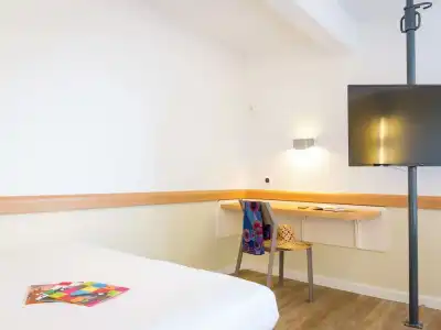ibis budget Fréjus Saint-Raphaël Centre et Plage - 44