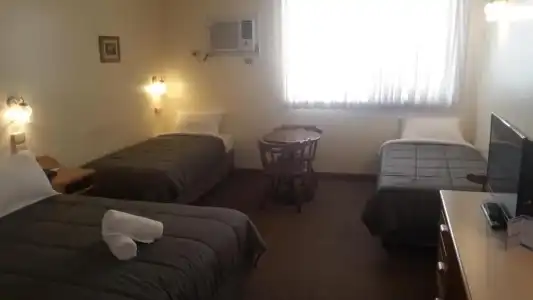St Georges Motor Inn - 100