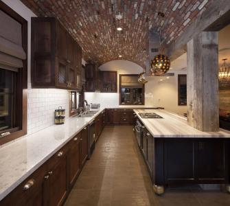 Moxy Santa Barbara - 16