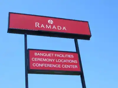 Ramada Lansing and Conference Center - 45