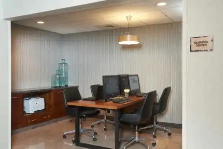DoubleTree by Hilton Fresno Convention Center - 2